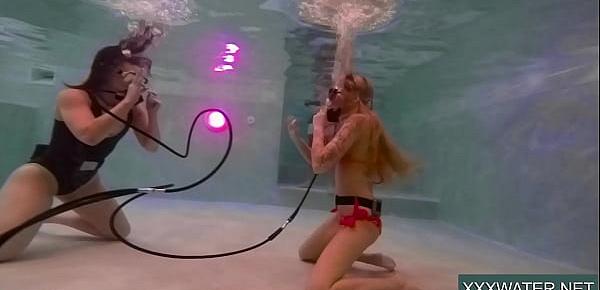  Jane and Minnie Manga swim naked in the pool